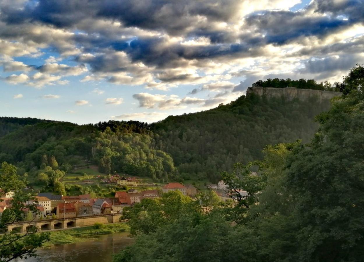 Ferienwohnung Luxusboofe - Ferienhaus am Lilienstein Königstein Exterior foto